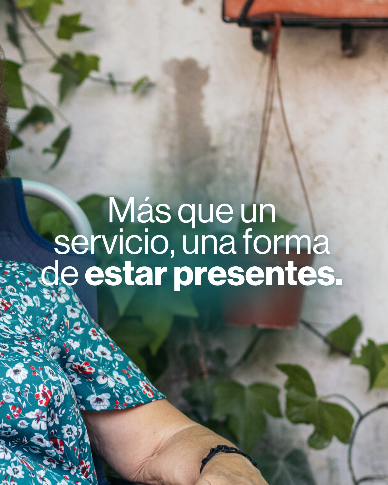 Acompañamiento a personas mayores en casa con Cuidalma